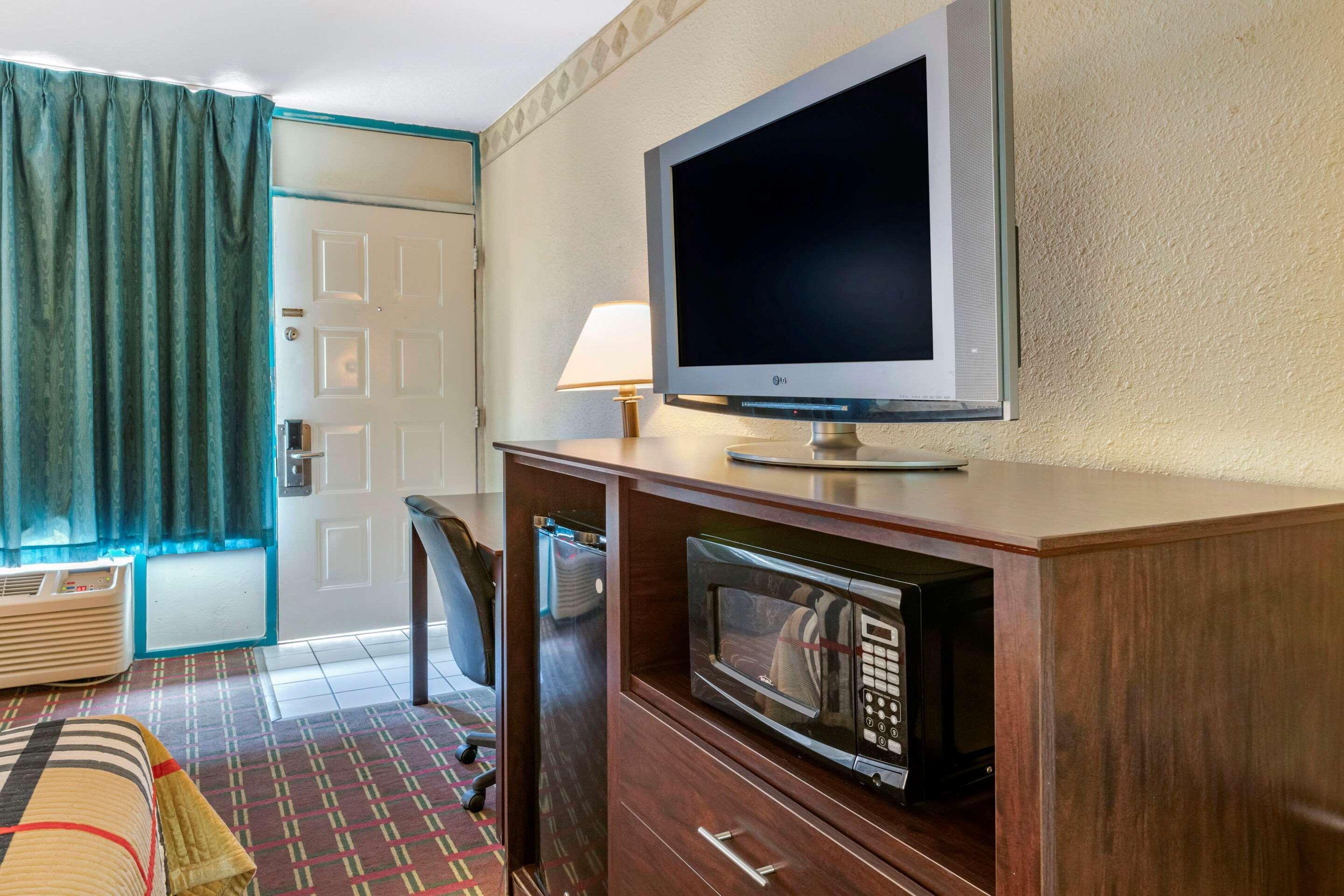 Rodeway Inn New Port Richey Εξωτερικό φωτογραφία