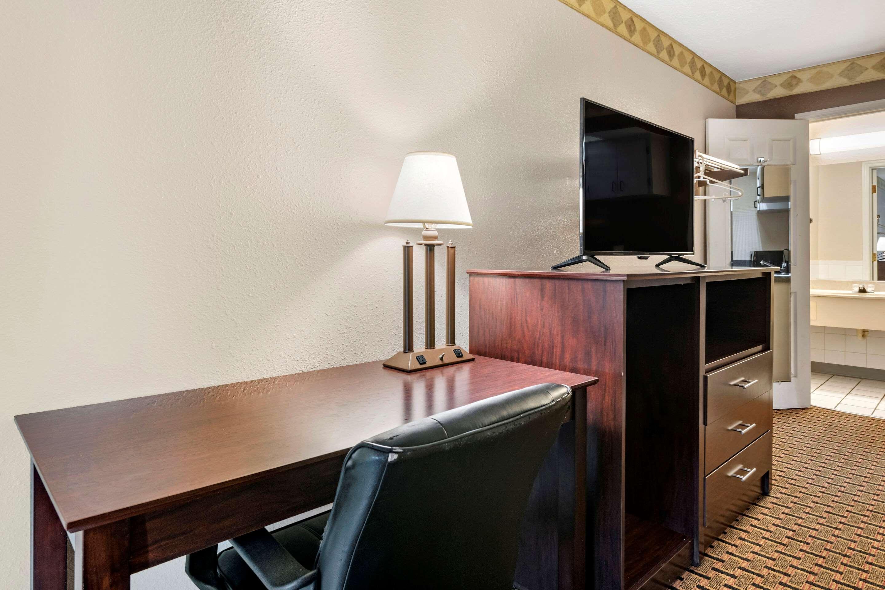 Rodeway Inn New Port Richey Εξωτερικό φωτογραφία