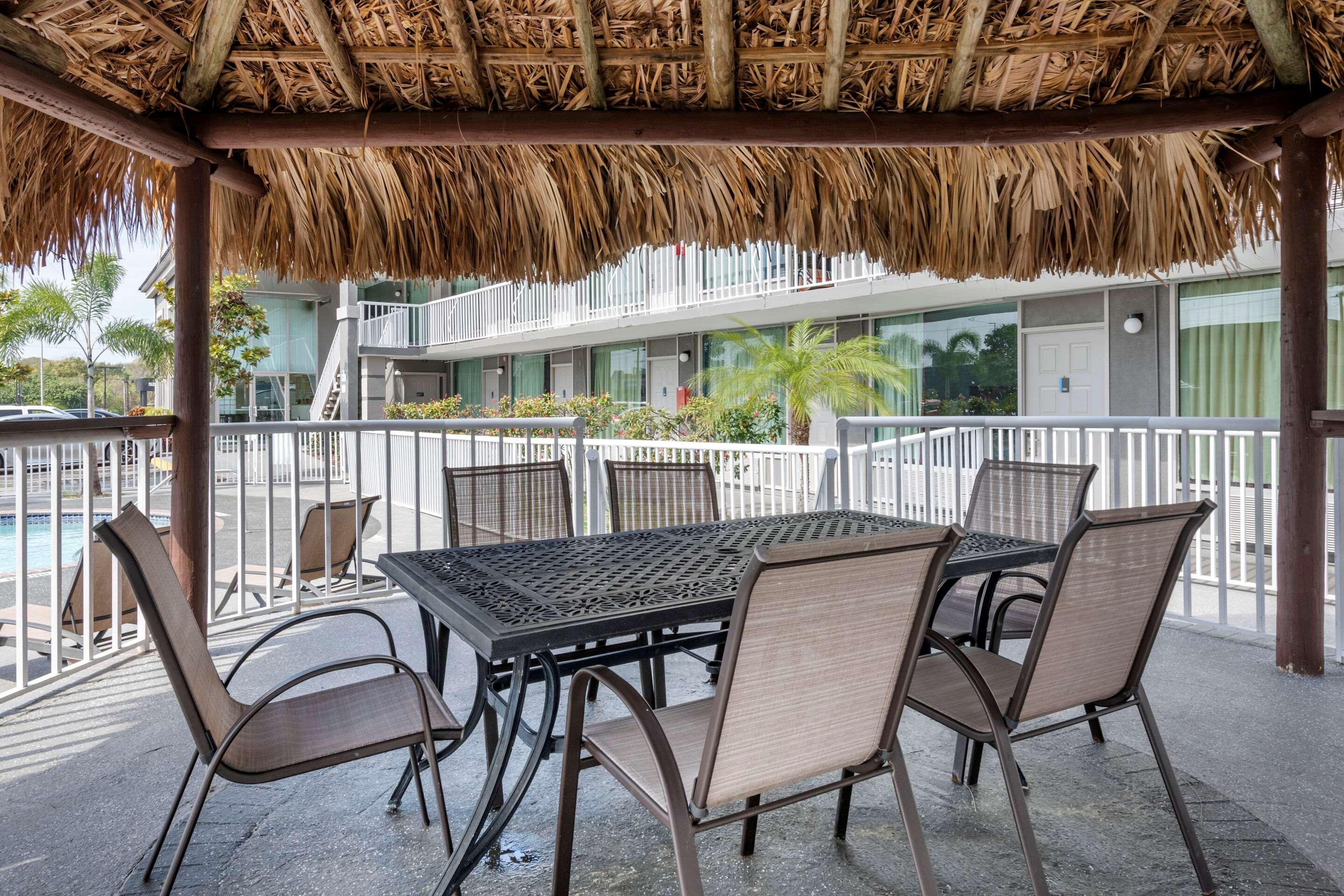 Rodeway Inn New Port Richey Εξωτερικό φωτογραφία