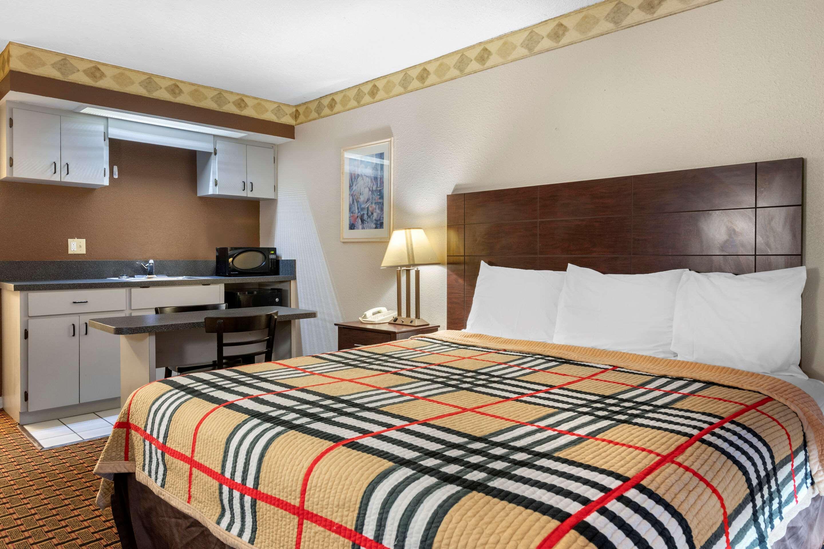 Rodeway Inn New Port Richey Εξωτερικό φωτογραφία