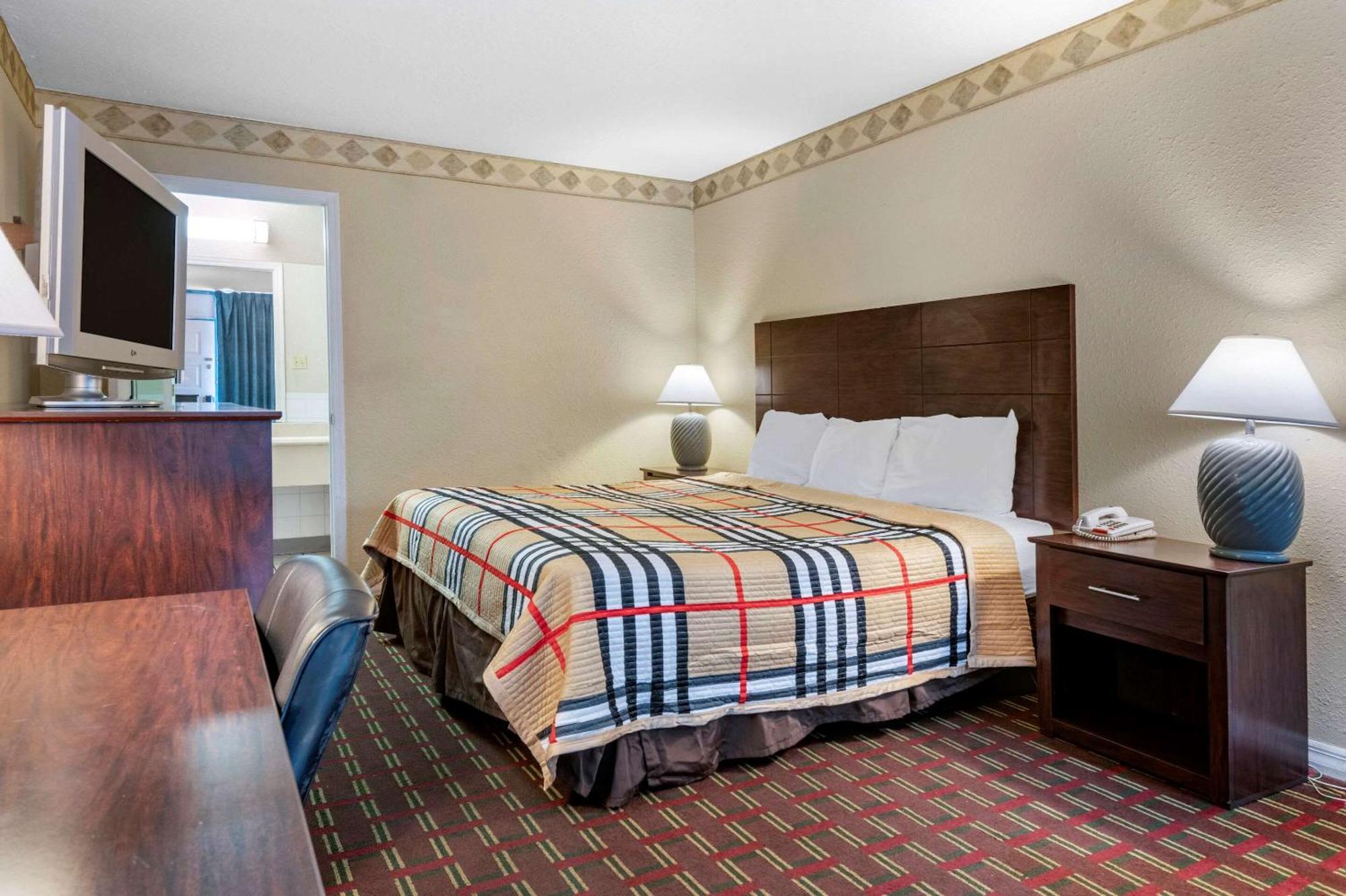 Rodeway Inn New Port Richey Εξωτερικό φωτογραφία